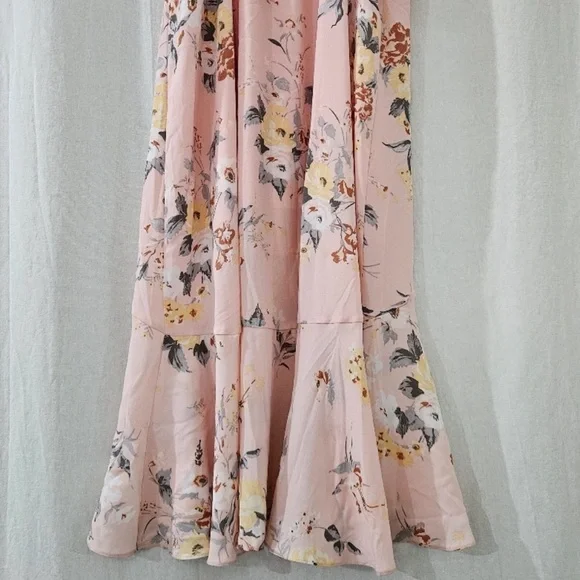 Socialite V-Neck Ruffle Midi Dress in Pink Floral Print - Picture 5 of 6